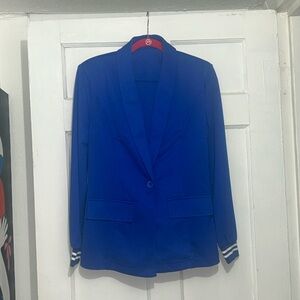 “Send Ur Price?” Amazing Royal Blue Blazer With Striped Cuffs & Matching Pants 💙